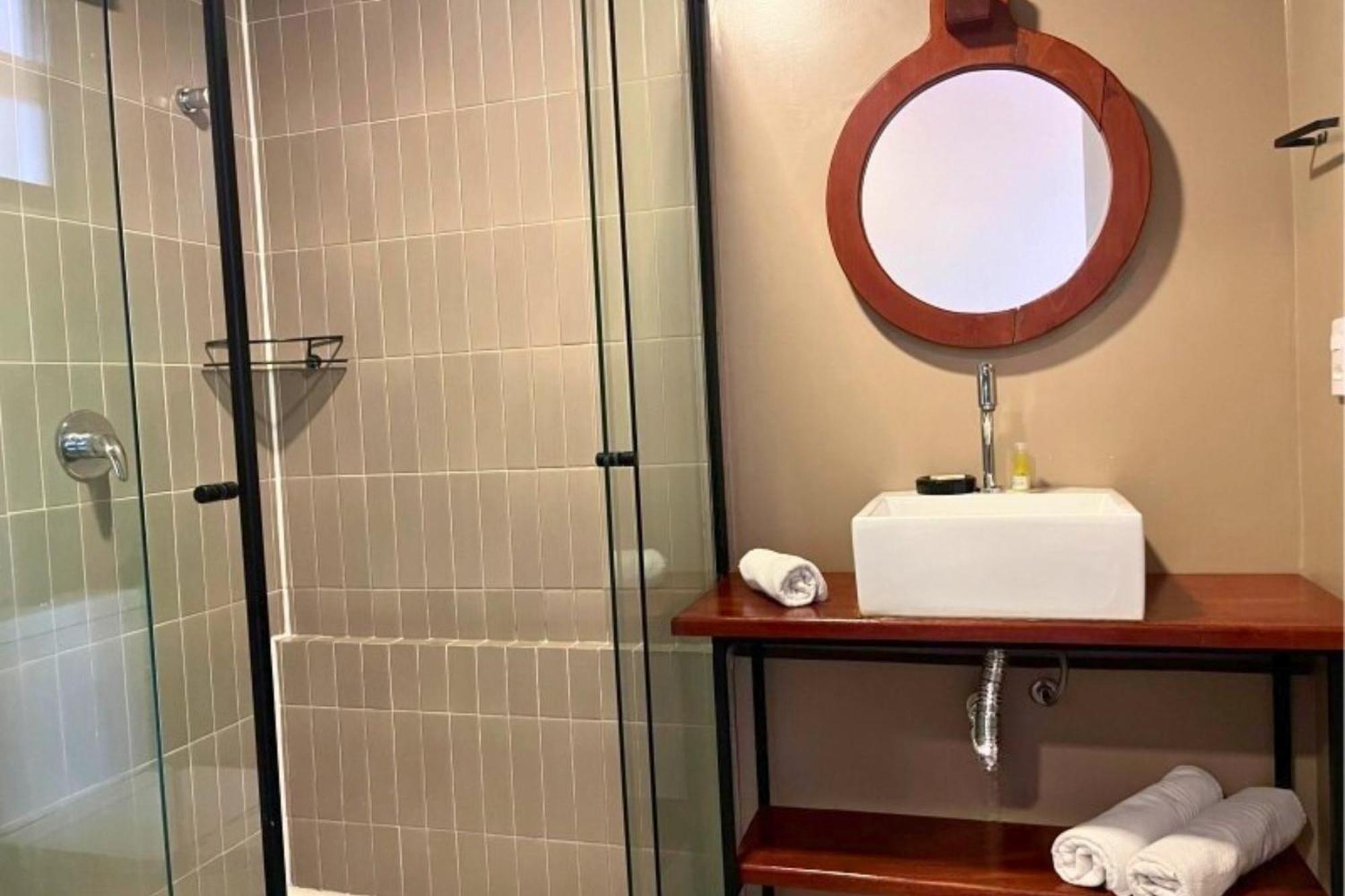 Deluxe Suite with Sea View,1656286464:JPEG